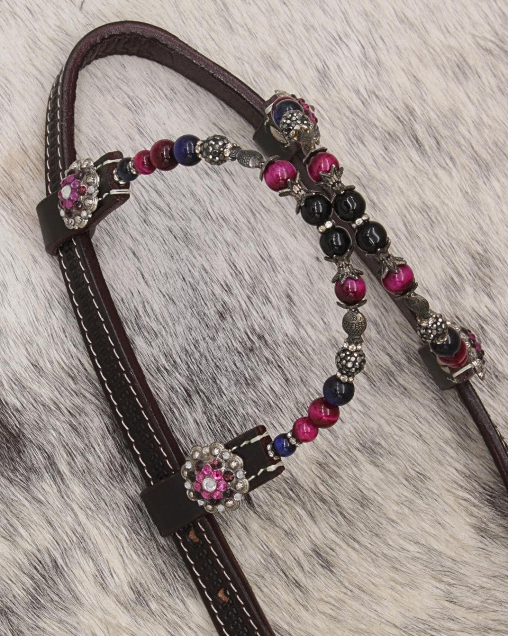 Zweiohr Show Westerntrense dunkelbraun/lila mit Perlen-Earloop